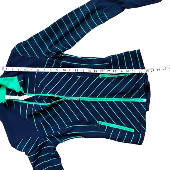 Lululemon Forme Jacket *Cuffins Slalom Stripe Inkwell / Inkwell - Picture 16 of 16